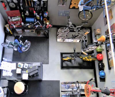 Overview of entire shop